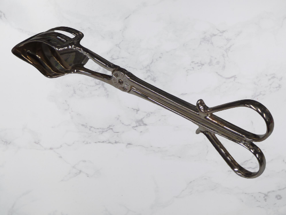 Pince a toasts en argent 835 - Arts de la table